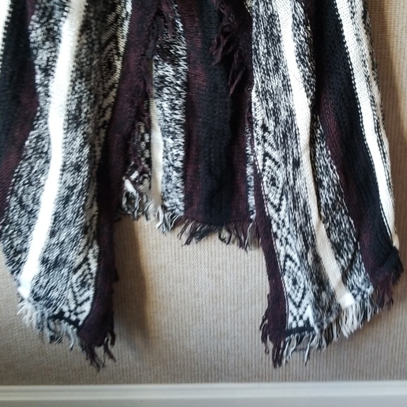 🎉2 for $13🎉Sun&Shadow Cardigan Vest size S - Picture 3 of 7